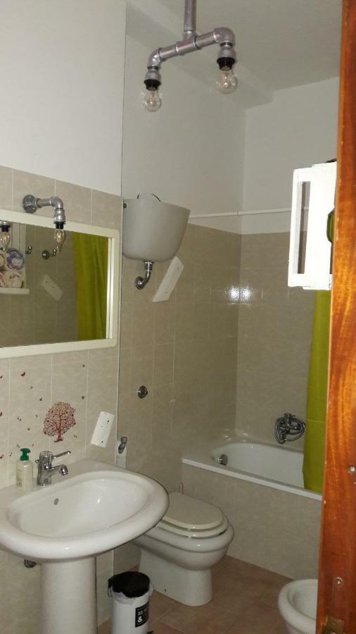 Casa Marina Lu Tuvaraggiu Casa Vacanze Sorso Eksteriør billede