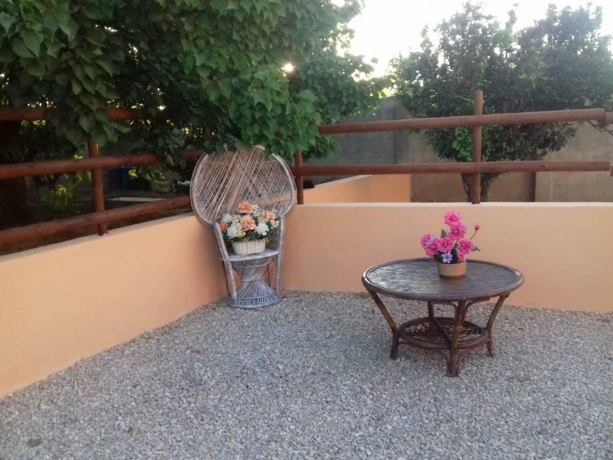 Casa Marina Lu Tuvaraggiu Casa Vacanze Sorso Eksteriør billede